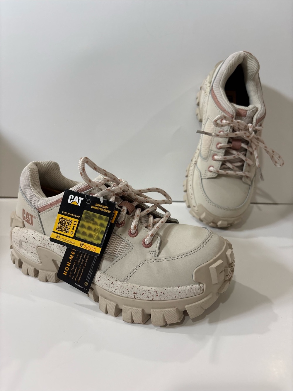 Caterpillar CAT steel toe work shoes work boots